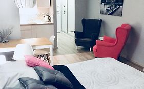 Honey Apartments